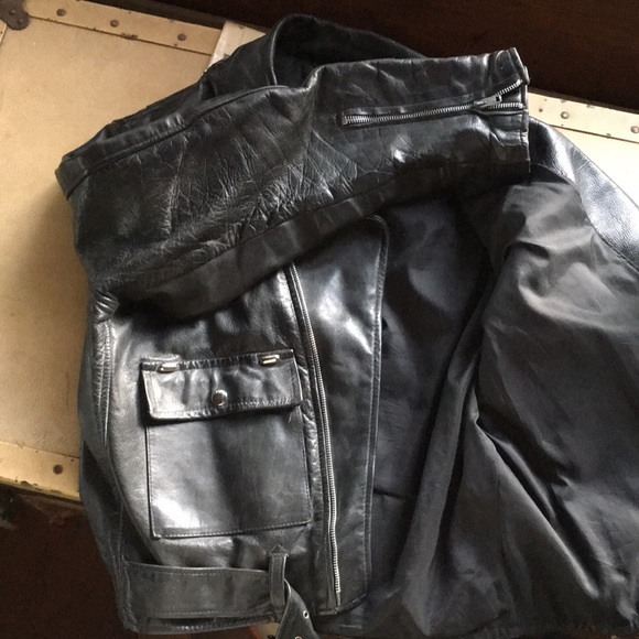 Leather motorcycle jacket - Picture 3 of 6
